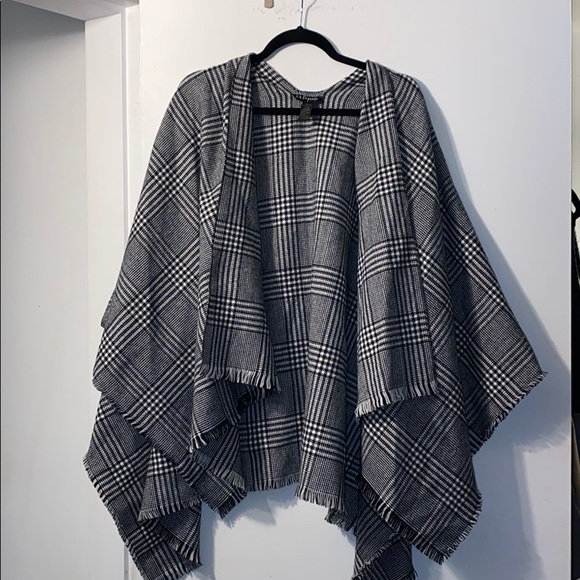 Tops - Plaid Cape